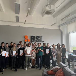 Наши резиденты проходят стажировку в ИТ-компании BSL - КИБЕРшкола программирования для детей, компьютерные курсы для школьников, начинающих и подростков - KIBERone г. Косулино